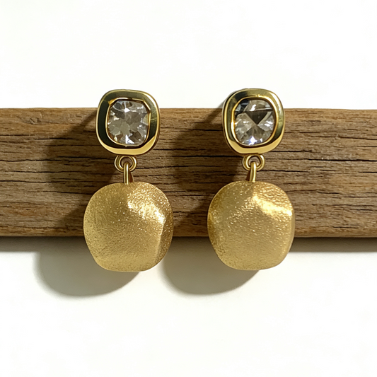 Simple square pendant earrings