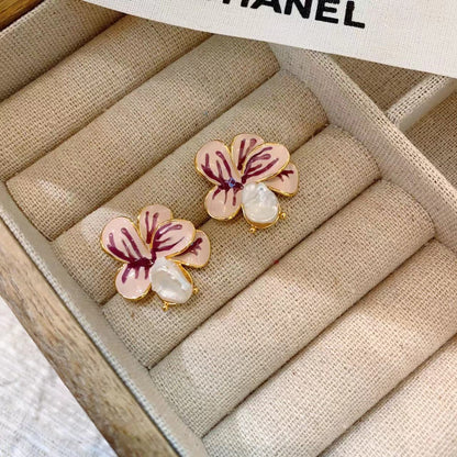 Vintage Elegant Earrings Series
