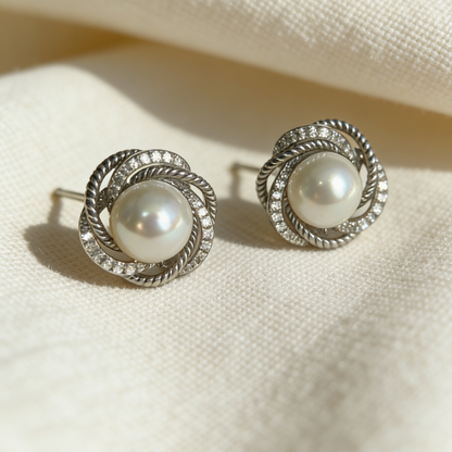 Twisted rope pearl stud earrings detail